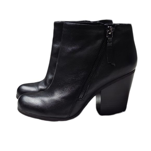Kenneth Cole Reaction Might Free Me Black Ankle Boots Sz 9 - Picture 1 of 12